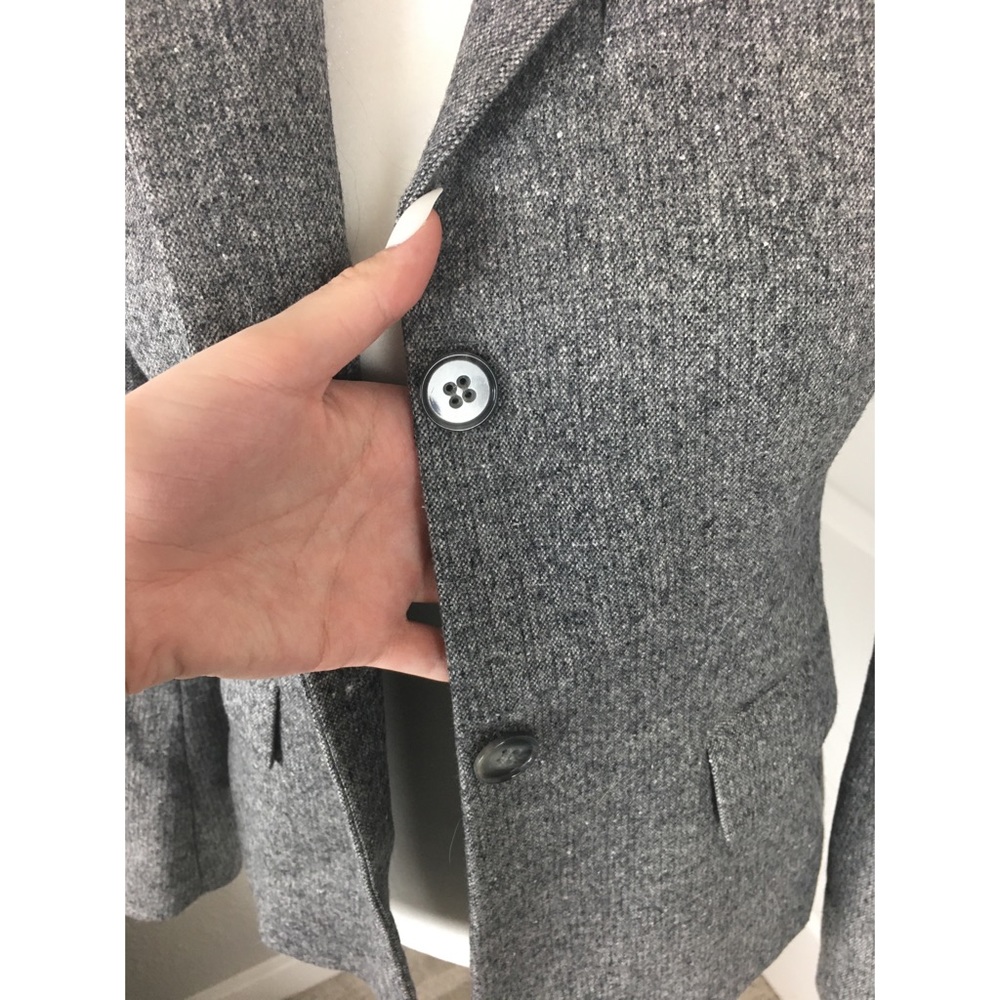 THEORY Virgin Wool Blazer - Picture 5 of 9